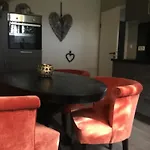 Lands Huys Apartmán Dersum