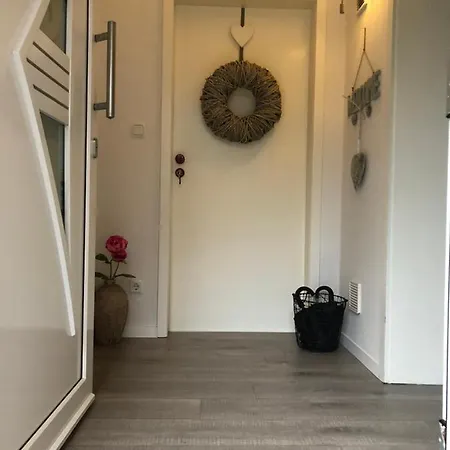 Apartment Lands Huys